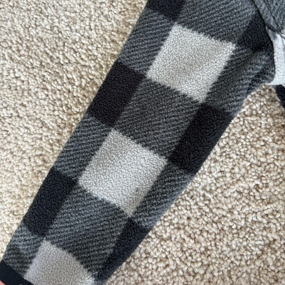 AMAZON ESSENTIALS Toddler Boys Polar Fleece Mock Jacket - Picture 5 of 8